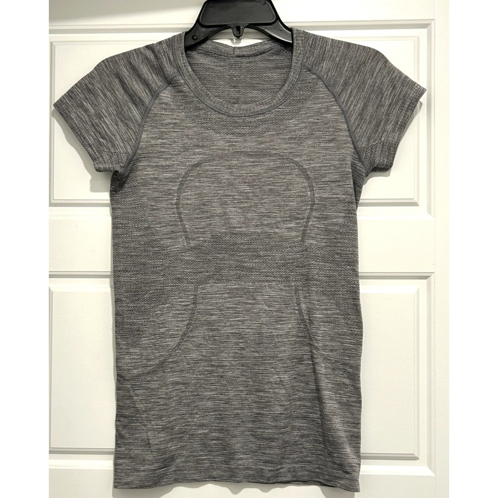 Lululemon Size 6 Heathered Gray Swiftly Tech Short Sleeve Top Workout Run Active - Picture 3 of 8